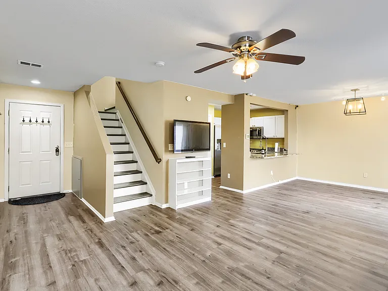 5566 S Quemoy Cir — Photo 6