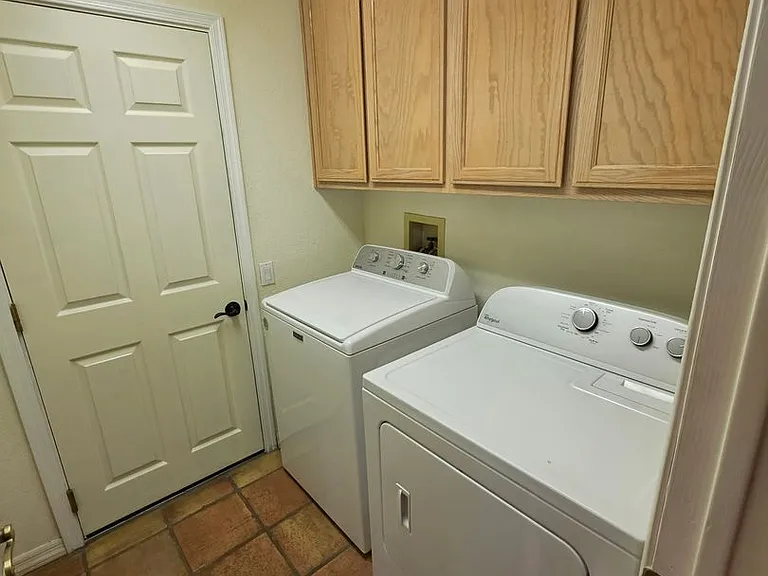 3949 King Rd — Photo 11