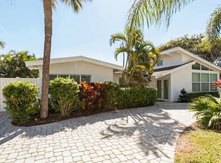 3406 Dover Rd, Pompano Beach, FL 33062