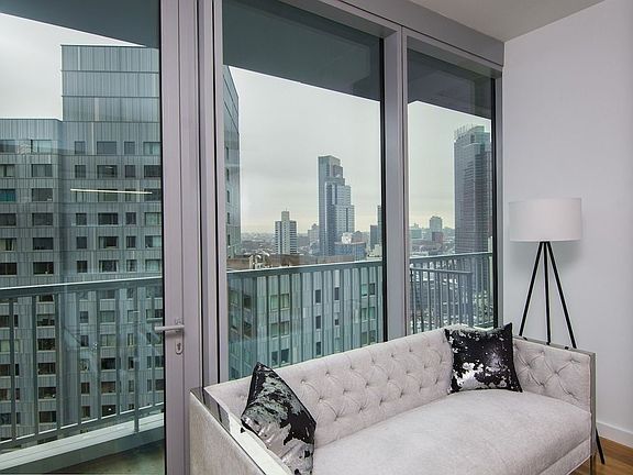 5th image of 523 Fulton St #9F