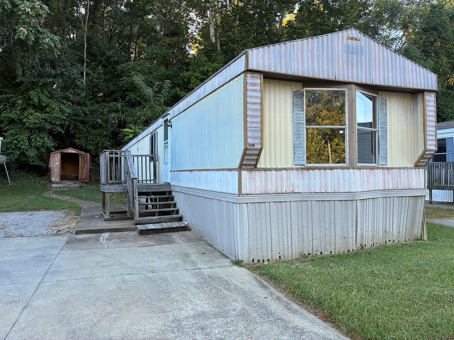 2 bed, 980 sqft, $715 — Photo 2