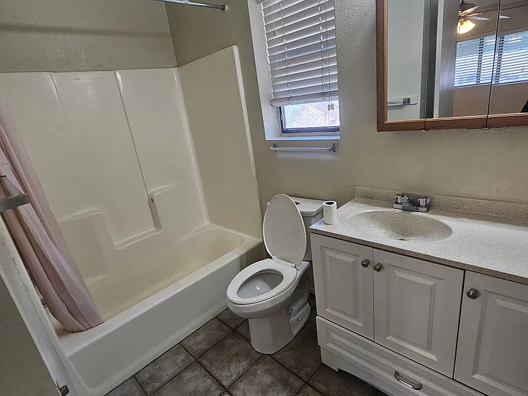 115 S Evergreen Rd #4 — Photo 10