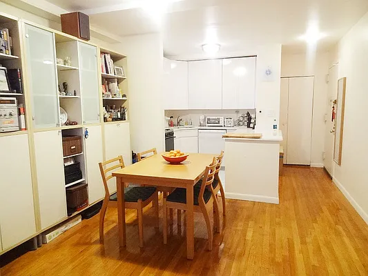 Rented by Capital Realty Investors, Inc | media 22