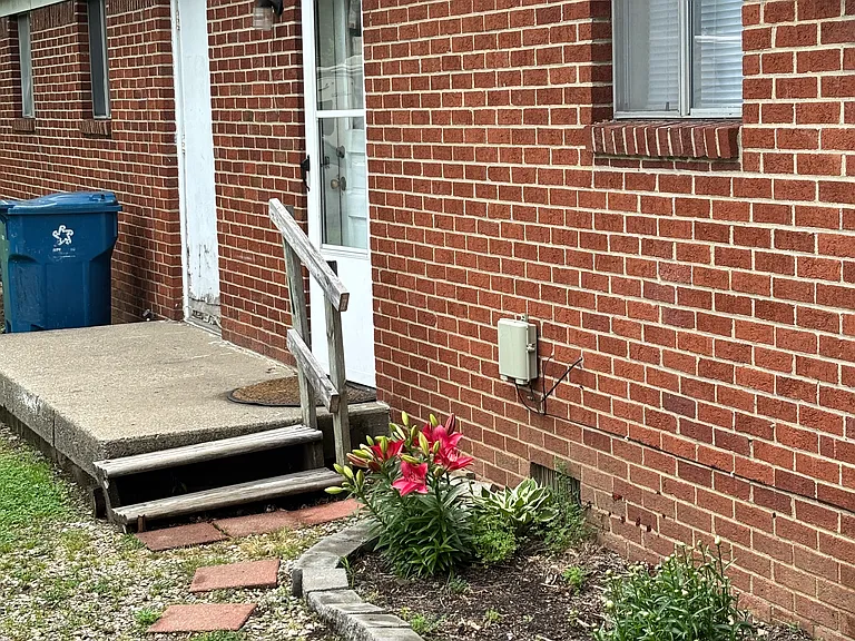 304 Cossell Dr #304 — Photo 2