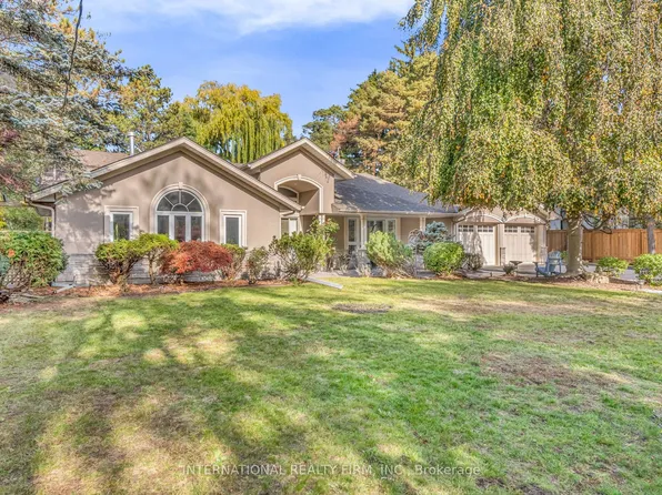 1049 Indian Rd, Mississauga, ON L5H 1R6