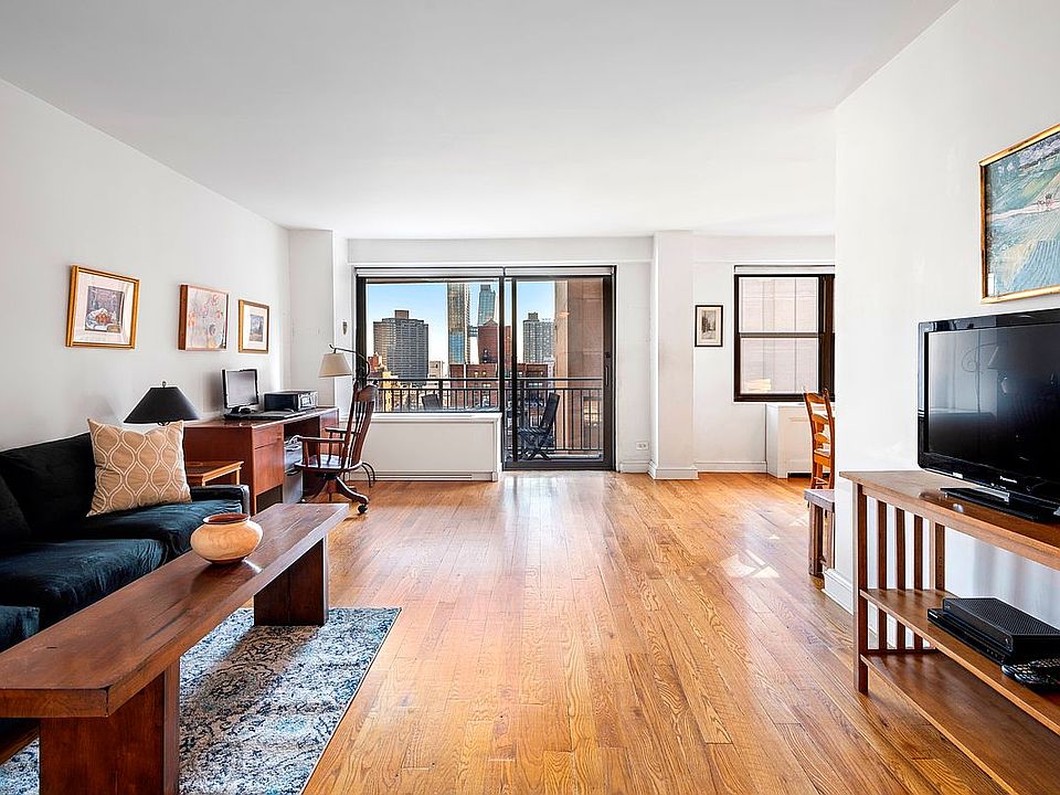 1st image of 132 E 35th St #13E