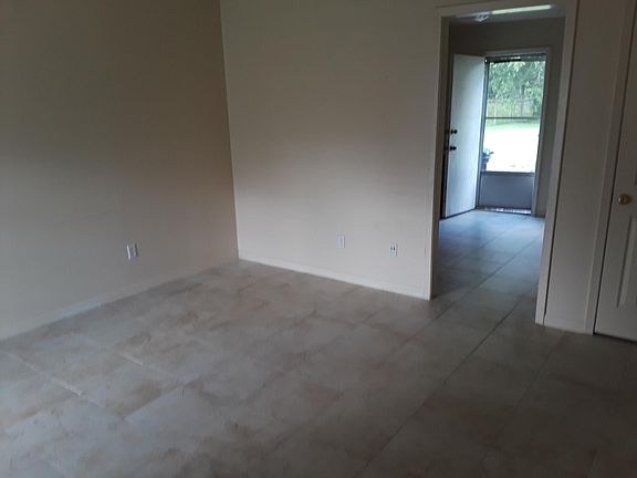 3rd image of 6215 Luther St