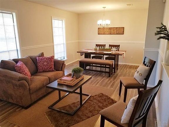 5th image of 7812 Woodpointe Dr
