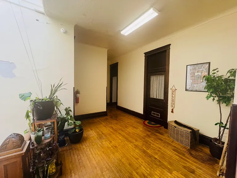 722 Francis St #302 — Photo 13