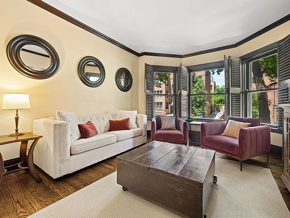 5th image of 707 W Bittersweet Pl APT K1