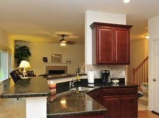 31 Essex Ct, Queensbury, NY 12804
