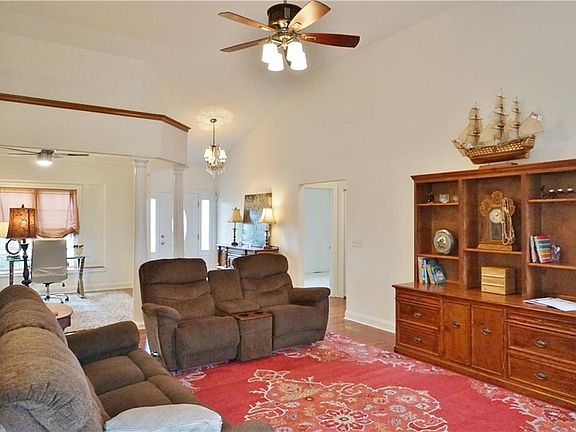 5th image of 6850 River Walk Dr