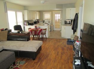 417 Bluemont Ave, Manhattan, KS 66502