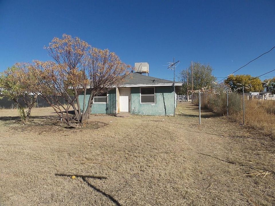 1st image of 841 Agua Clara St
