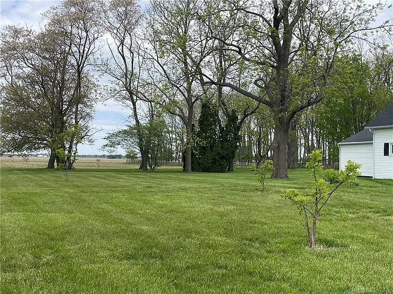 4616 Federal Rd — Photo 3