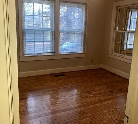 5th image of 2083 W Pine St