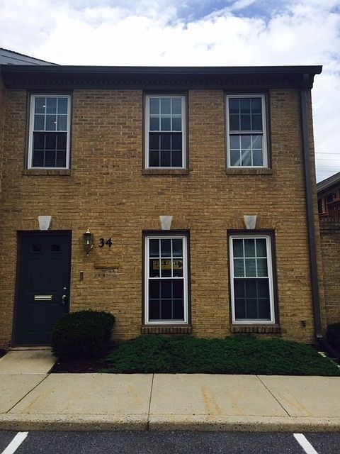 1st image of 932 Hungerford Dr Ste 34A