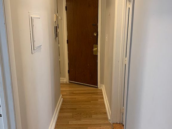 3rd image of 74 Empire St #4