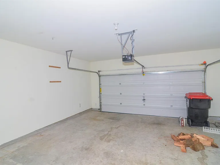 15207 Keystone Bend Ln — Photo 16