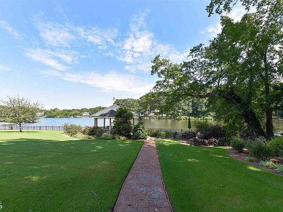 5th image of 2245 Castle Lake Dr #76