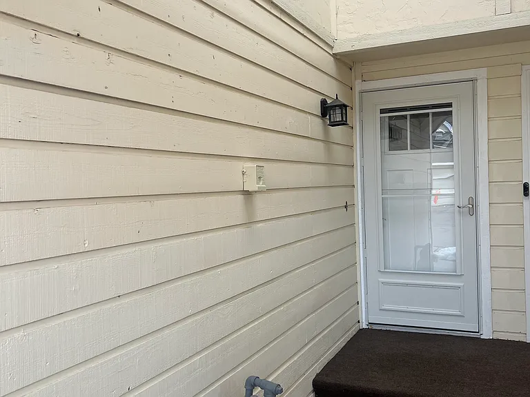 125 Fox Point Loop Rd — Photo 2