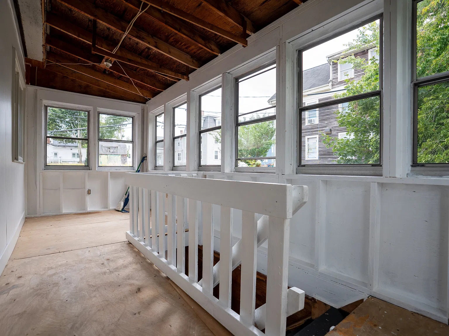82 Foss St — Photo 2