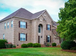 3005 Whisperfield Ln, Matthews, NC 28104