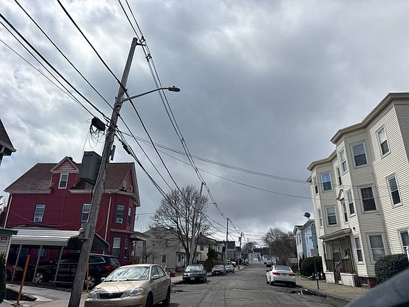 5th image of 21 Story Ave