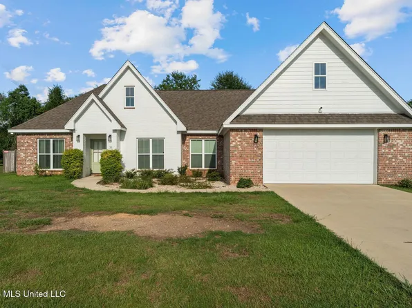 31 Berwick, Petal, MS 39465