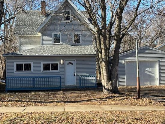 931 Allen Ave, West Saint Paul, MN 55118