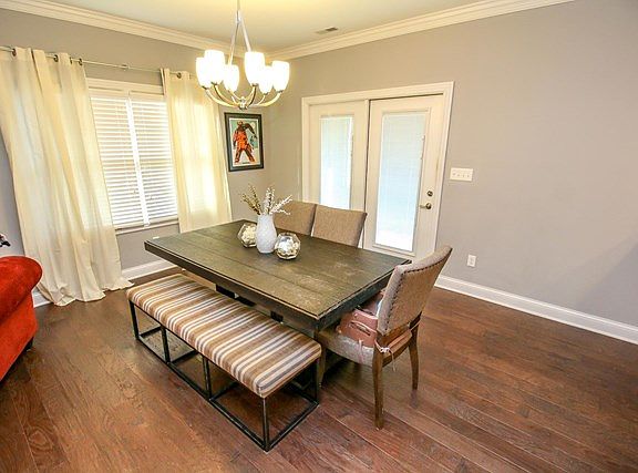 5th image of 2805 Glencrest Dr