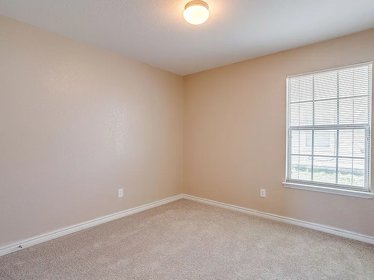 14024 Esperanza Dr — Photo 12