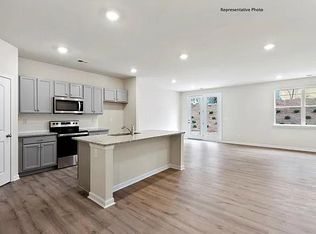 3443 Bluff Hill Ln, Charlotte, NC 28215