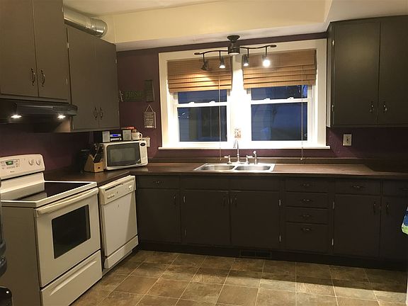 2nd image of 711 S Kimberly Ave