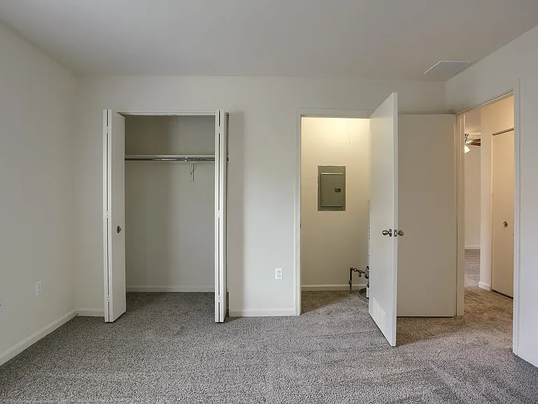 Mountain View Village — Photo 12