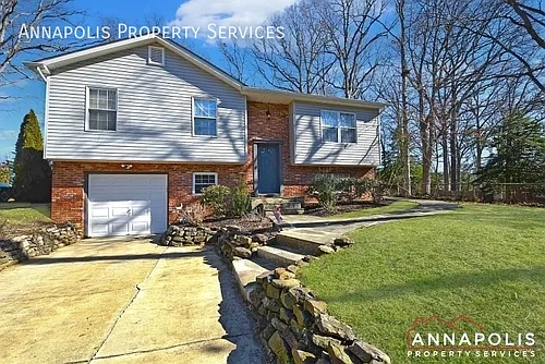 403 Edgemere Dr Photo 1