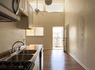 1010 W 23rd St #14, Austin, TX 78705