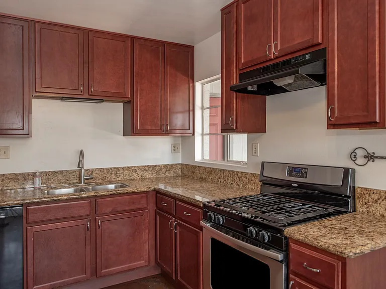 4456 E Campbell Ave — Photo 3