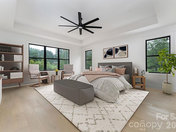 4th image of 808 Maybank Dr