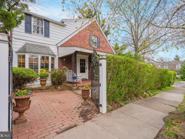 701 Braxton Rd, Ridley Park, PA 19078