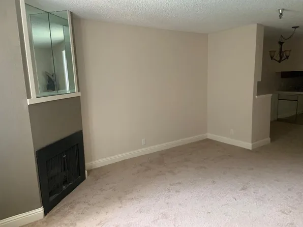 4919 N Millbrook Ave APT 130, Fresno, CA 93726