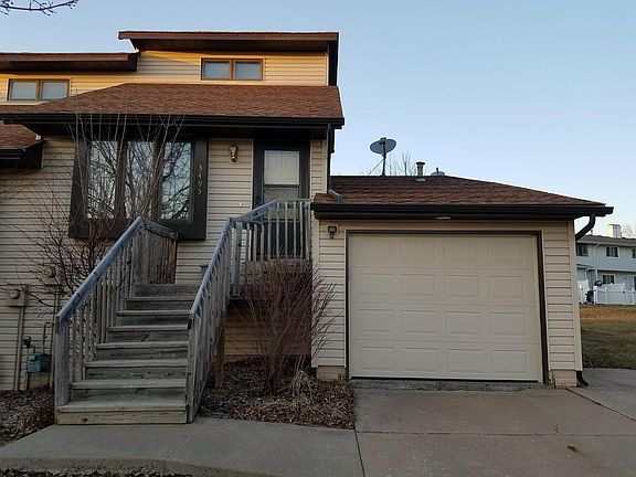 3rd image of 3495 Clearwater Dr