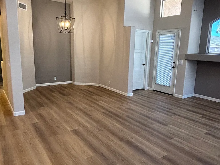 1448 E Binner Dr — Photo 5