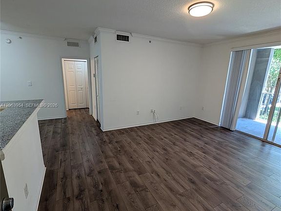 3rd image of 6831 SW 44th St APT 203