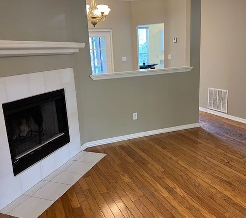 1st image of 2021 E Jefferson St