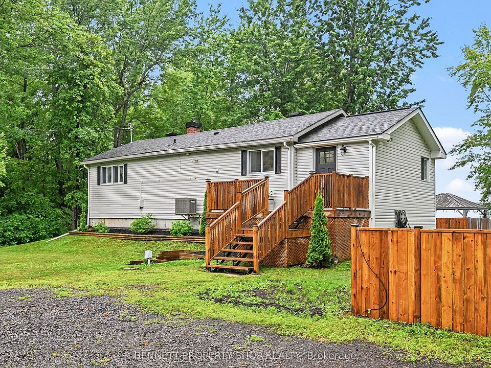 1st image of 102 Moorhead Dr