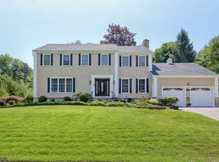 27 Delaware Ave, New Providence, NJ 07974