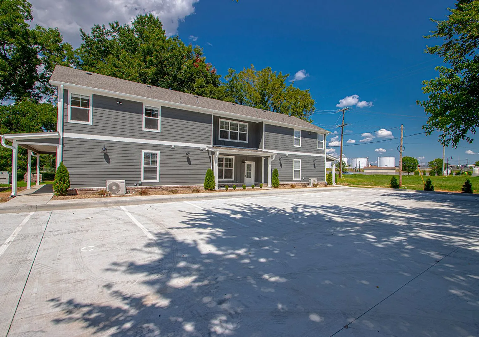 1 Bed 1.5 Bath Luxury Energy Efficient Townhome - Rockwater Village — Photo 4
