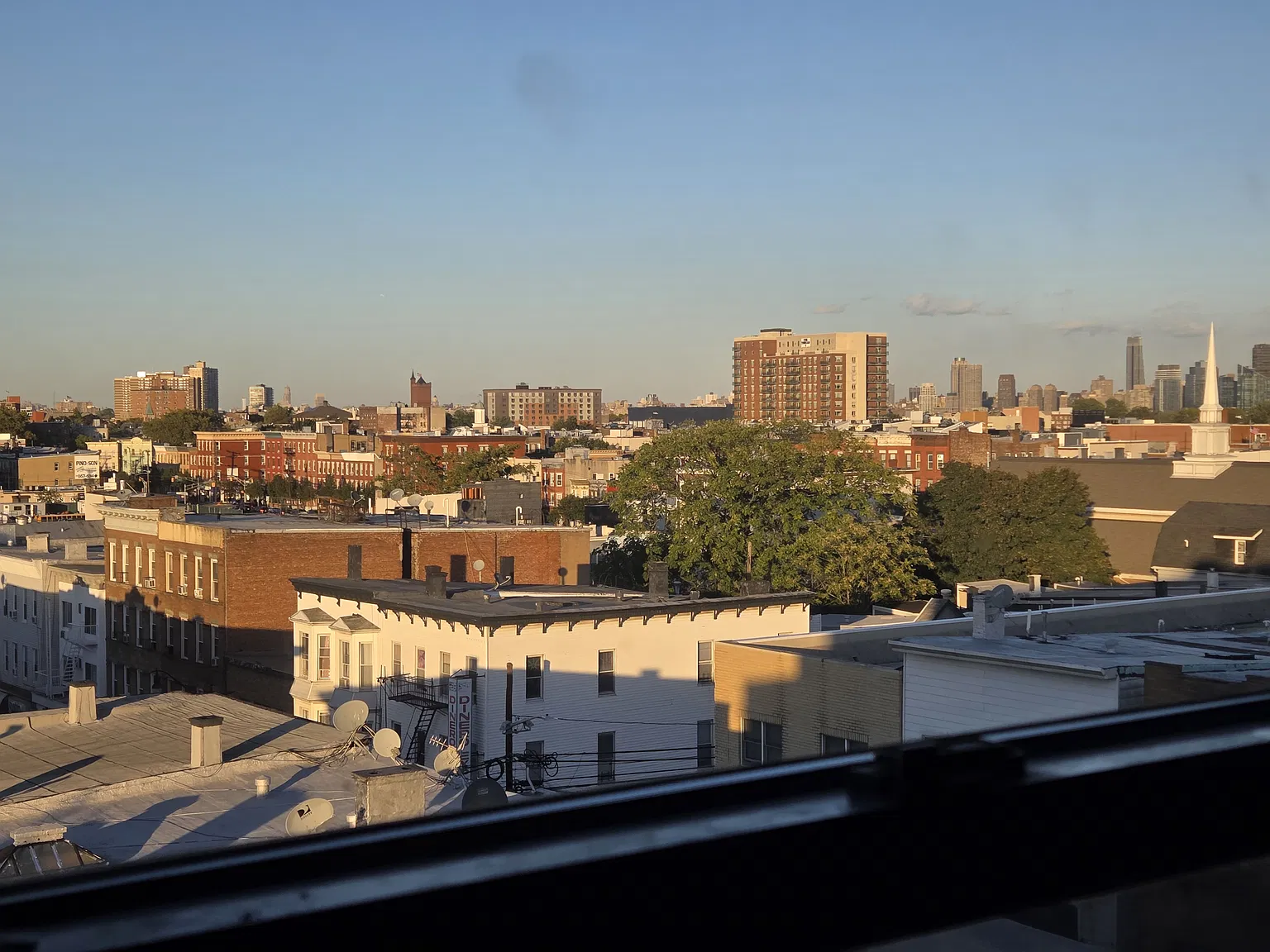 2 bed, $2,500 — Photo 3