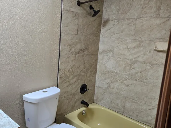 901 Ironwood St #14, Muldrow, OK 74948